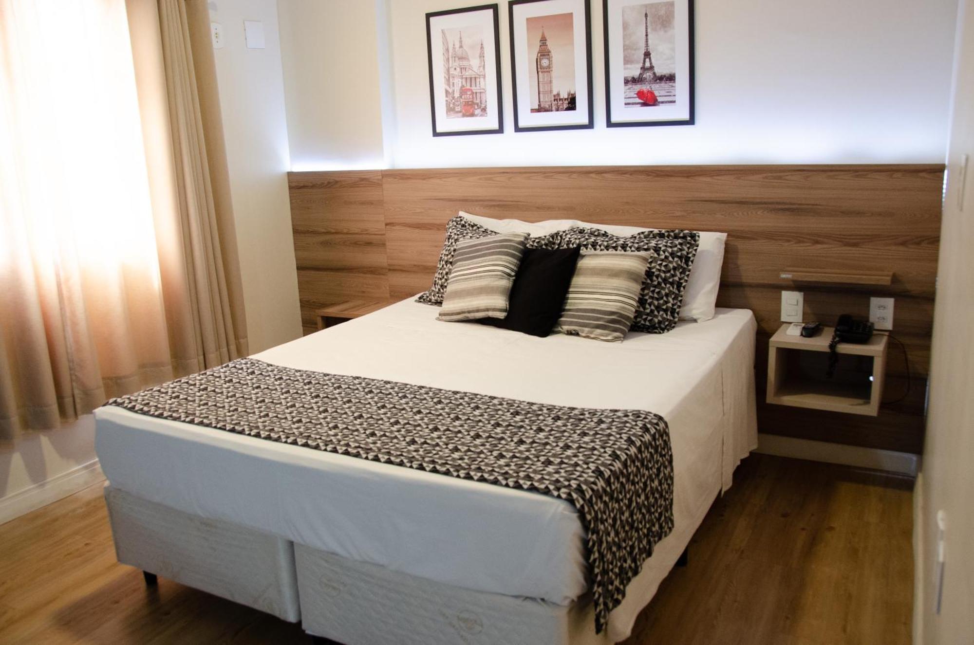 Quarto Superior com Cama Queen-size